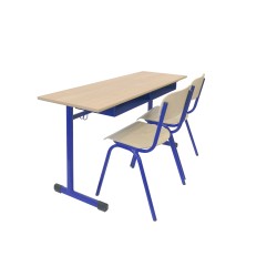 Tables/chaises: Classe de 24 places